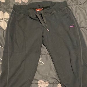 Black Puma Capri sweats size XL